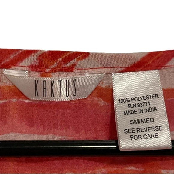 Kaktus Summer Sheer Short Sleeve Poncho Top Size Small Medium - Picture 3 of 3